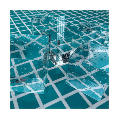 Panneaux d'échantillonnage acryliques transparents à haute transmission lumineuse 93% pour piscine familiale extérieure