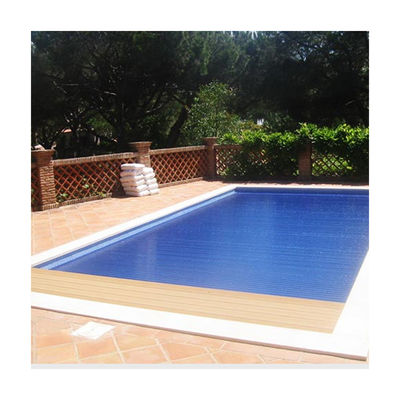 Couverture automatique de piscine équipement de piscine avec certifications CE PC avec UV stable