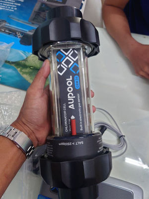 120,5% par heure 120 à 360 ml de chloration saline pour piscines résidentielles