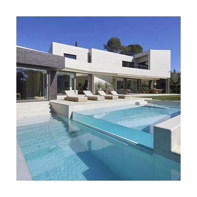 Haute transmission lumineuse 95% PMMA Matériaux arrière-cour Acrylique sur le sol Piscines