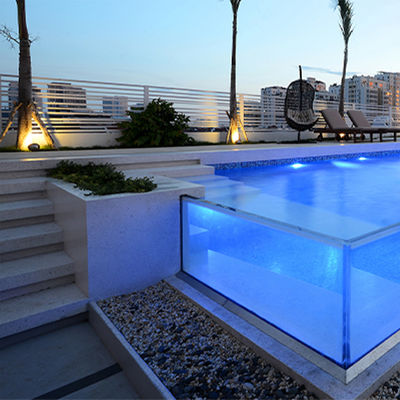 Découvrez les avantages du générateur de chlorure de sel AUPOOL pour votre piscine au-dessus du sol