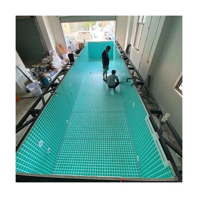 Piscine extérieure sur mesure avec feuille acrylique et éclairage sous-marin dans un conteneur de 20 pieds