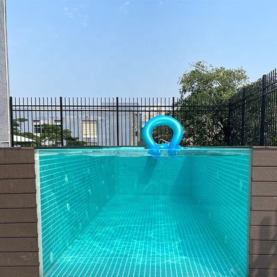 Piscine acrylique sans bordure pour hôtels 43m3 Piscine capacité d'eau 3050KGS Poids net