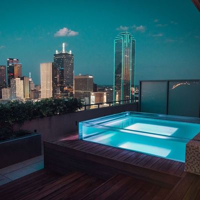 Piscine acrylique à haute transmission lumineuse pour la distribution de villas et de jacuzzis