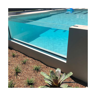 Transformez votre jardin en station privée avec une piscine en acrylique transparent