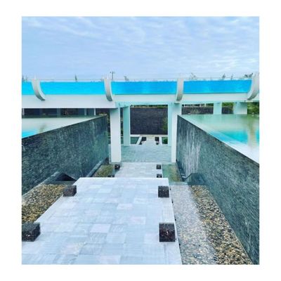 Une piscine en acrylique de 12m Un ajout luxueux à l'hôtel Aupool Spectacular Rooftop
