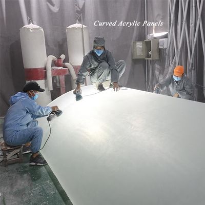 Concasseuses de piscine en fibre de verre transparentes à haute transmission lumineuse pour grandes piscines extérieures