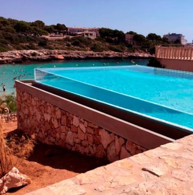 Matériau de construction Plexiglas en plastique transparent piscine pour la natation en plein air